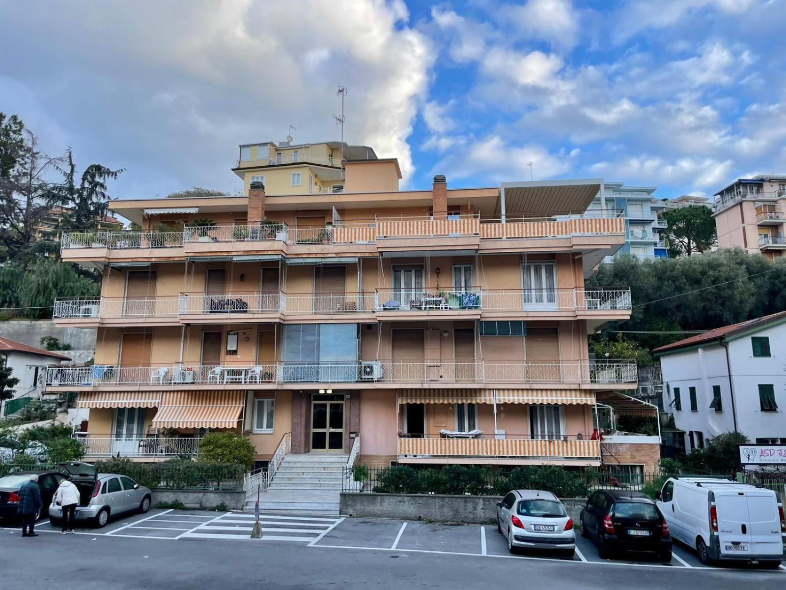Matchpoint Apartment 圣雷默 外观 照片